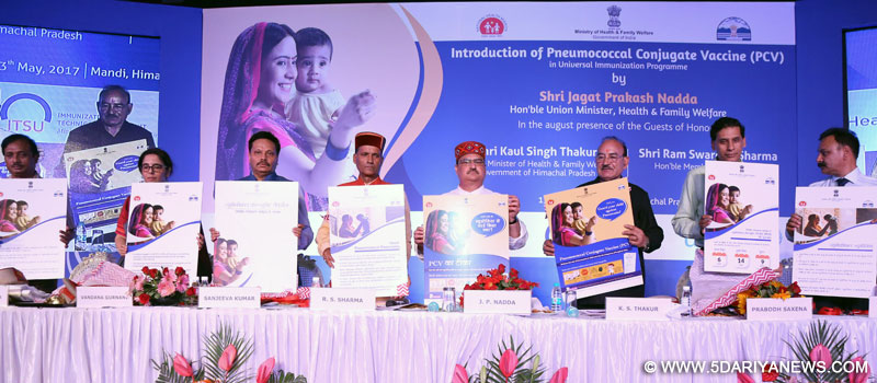 The Union Minister for Health & Family Welfare, Shri J.P. Nadda unveiling the communication material at the launch of the pneumococcal conjugate vaccine (PCV) in the Universal Immunization Programme (UIP) of the country, at Mandi, Himachal Pradesh on May 13, 2017.