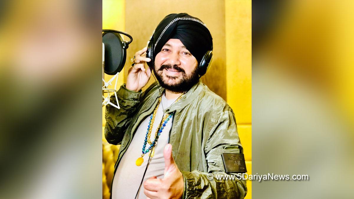 Happy Birthday Daler Mehndi: 13 साल की उम्र में 'ना ना ना रे' गाना गाकर  सिंगर दलेर मेहंदी मचा दिया था दुनिया में हंगामा, मानव तस्करी मामले में  कोर्ट ने सुनाई थी 2 साल की सजा | Happy Birthday Daler Mehndi: Singer Daler  Mehndi created a ruckus in the world by singing ...