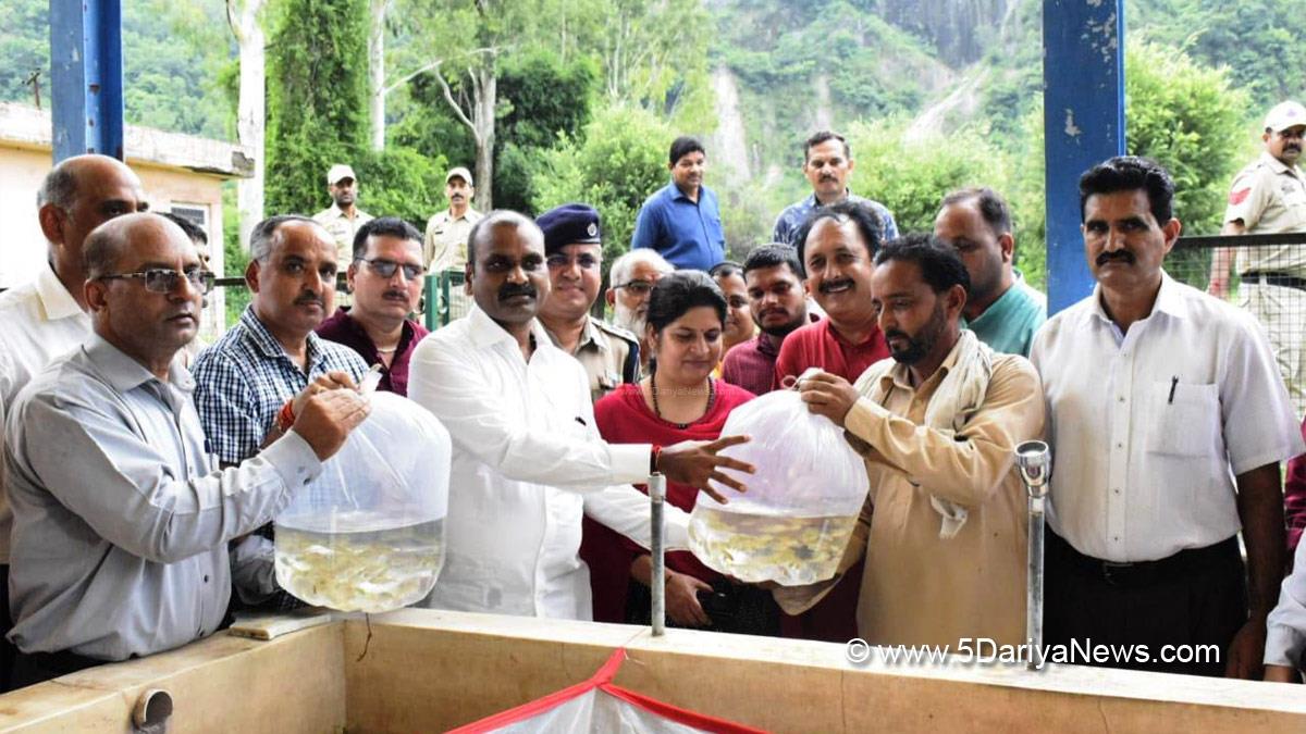 Dr. Loganathan Murugan, Dr Loganathan Murugan, BJP, Bharatiya Janata Party, Pradhan Mantri Matsya Sampada Yojana, PMMSY, Reasi, Deputy Commissioner Reasi, Babila Rakwal, Kashmir, Jammu And Kashmir, Jammu & Kashmir, District Administration Reasi