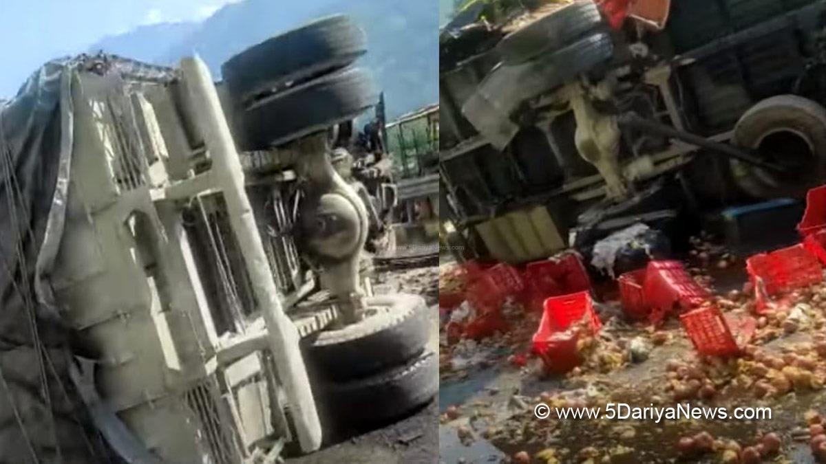 Hadsa, Himachal Pradesh, Accident, Kullu Manali Highway Accident, Kullu Manali Highway Accident News, Truck Collision Kullu Manali, Truck Accident Kullu Manali Highway