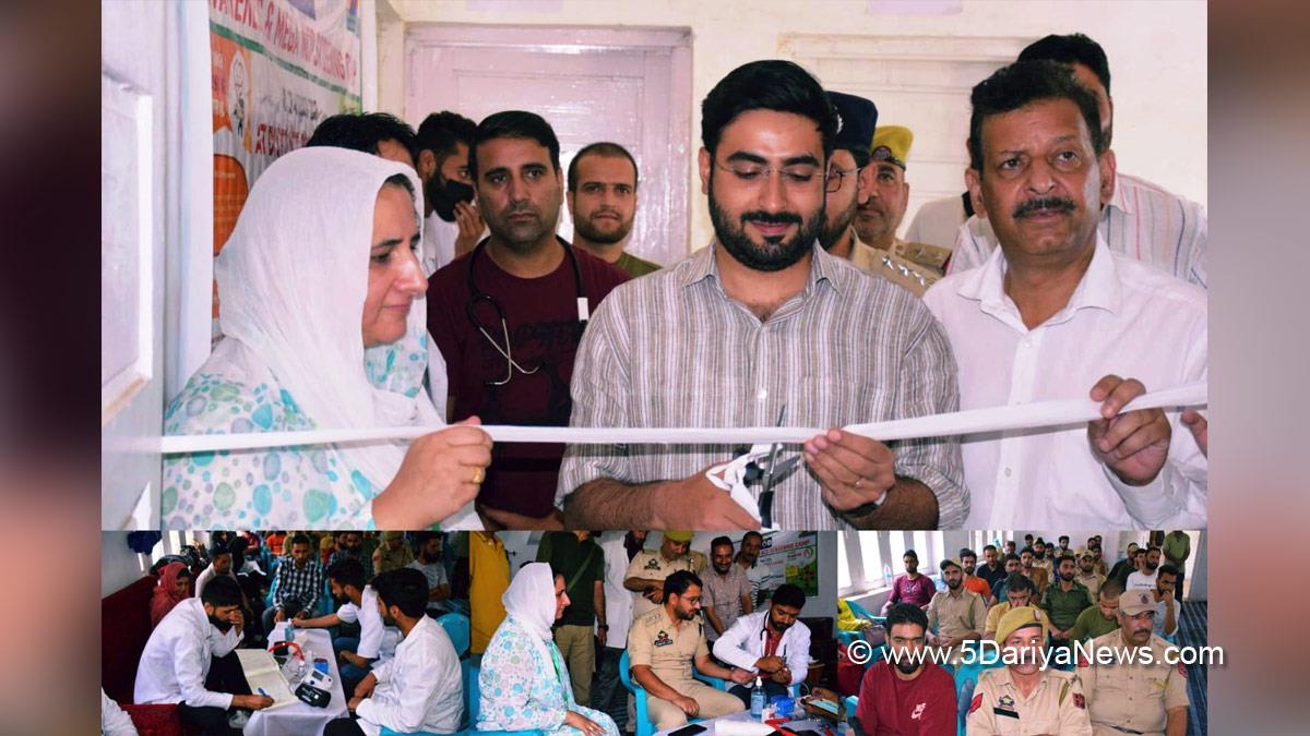 Budgam, Deputy Commissioner Budgam, DC Budgam, Akshay Labroo, Kashmir, Jammu And Kashmir, Jammu & Kashmir, District Administration Budgam, Meri Maati Mera Desh, Tiranga Rally, Har ghar Tiranga, Azadi Ka Amrit Mohatsav 