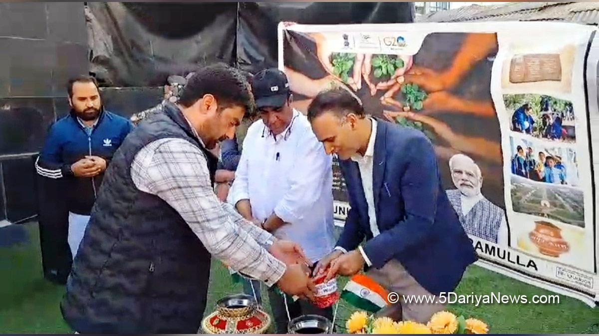 Baramulla, Zahoor Ahmad Raina, Kashmir, Jammu And Kashmir, Jammu & Kashmir, District Administration Baramulla, Azadi Ka Amrit Mahotsav, 75th Anniversary of Indian Independence, 75th years of Independence, Har ghar Tiranga, Amrit Kalash, Amrit Kalash Yatra