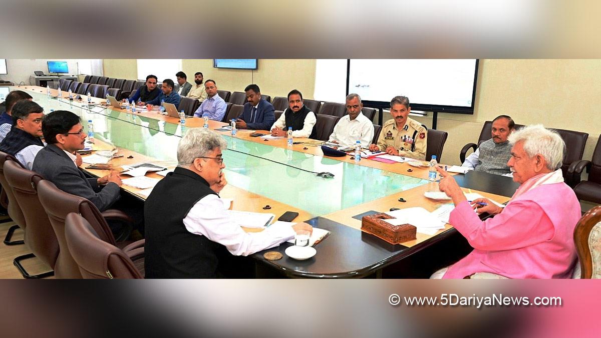 Manoj Sinha, Lieutenant Governor J&K, Raj Bhavan, Jammu, Srinagar, Kashmir, Jammu And Kashmir, Jammu & Kashmir, Rajeev Rai Bhatnagar, Atal Dulloo,Mandeep Kumar Bhandari