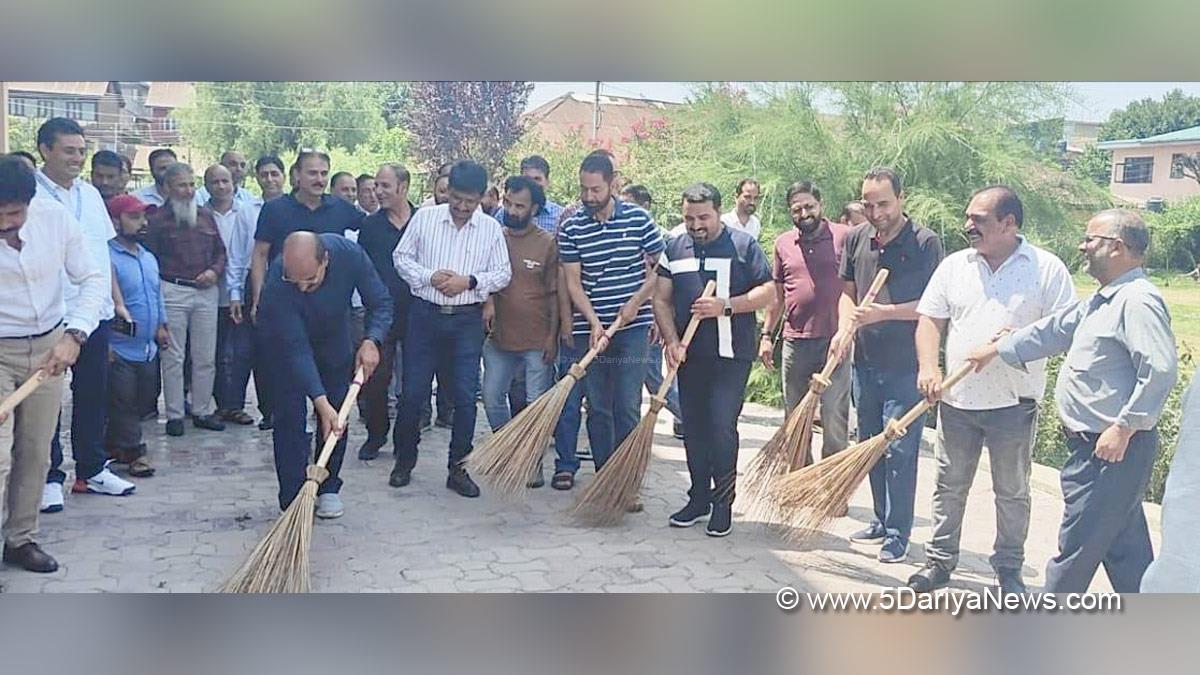 Chowdhary Mohammad Iqbal, Agriculture, Director Agriculture Kashmir, Srinagar, Kashmir, Jammu And Kashmir, Jammu & Kashmir, Kashmir Valley, Tree Plantation, Forest Plantation, Plantation forestry, Tree Planting, Tree Plantation Drive, Plants Sapling, Tree Plantation Drive 2024