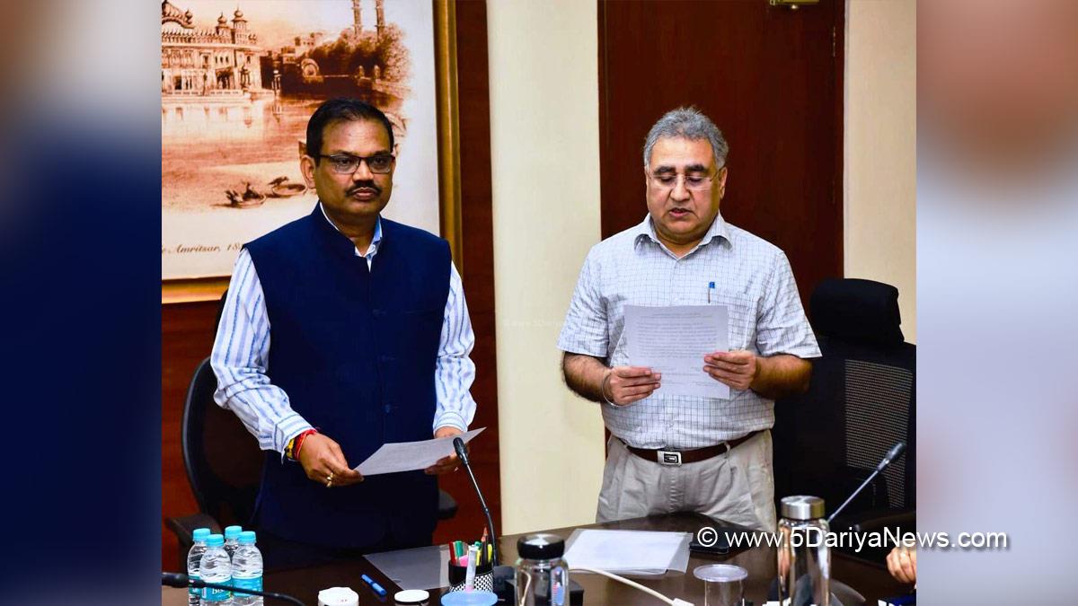 KAP Sinha, Chief Secretary, Chief Secretary of Punjab, Chief Secretary Punjab, IAS officer, IAS, Punjab, Punjab Government, Government of Punjab, Vijay Kumar Janjua