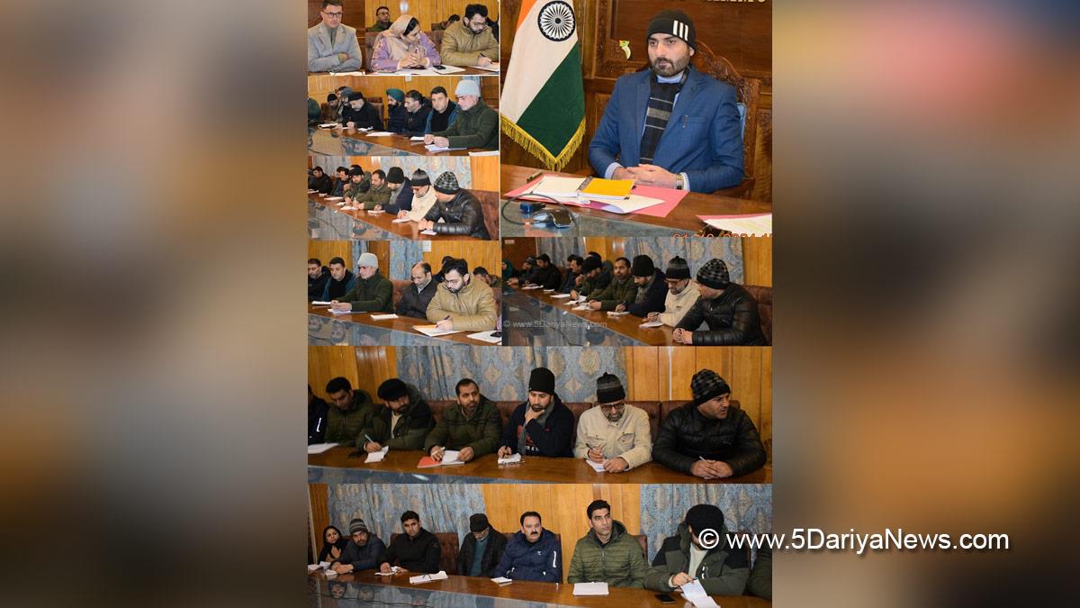 Dr Basharat Qayoom, Dr. Basharat Qayoom, Pulwama, Deputy Commissioner Pulwama, Kashmir, Jammu And Kashmir, Jammu & Kashmir, District Administration Pulwama