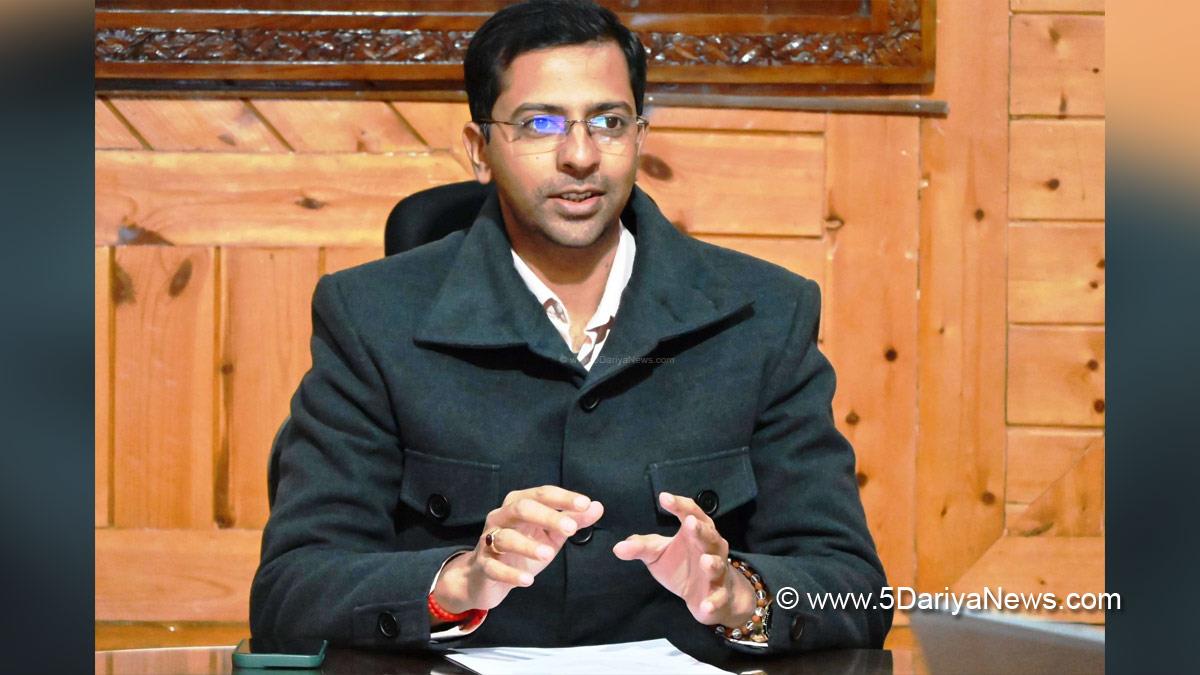 Shishir Gupta, Shopian, DDC Shopian, District Development Commissioner Shopian, Kashmir, Jammu And Kashmir, Jammu & Kashmir, District Administration 